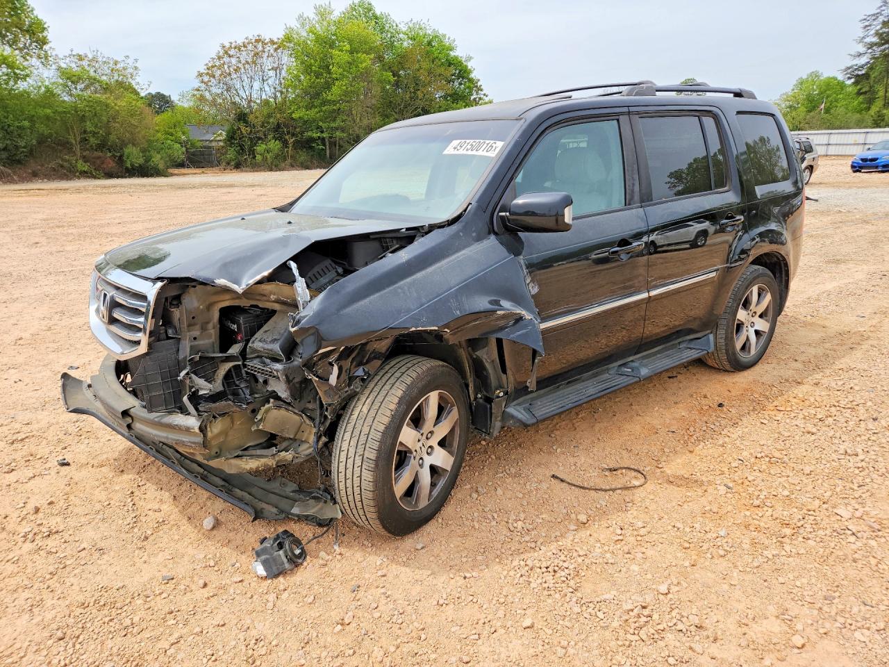 Salvage Honda Pilot Image