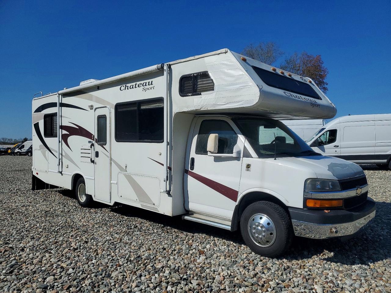 Salvage Chevrolet Express Image
