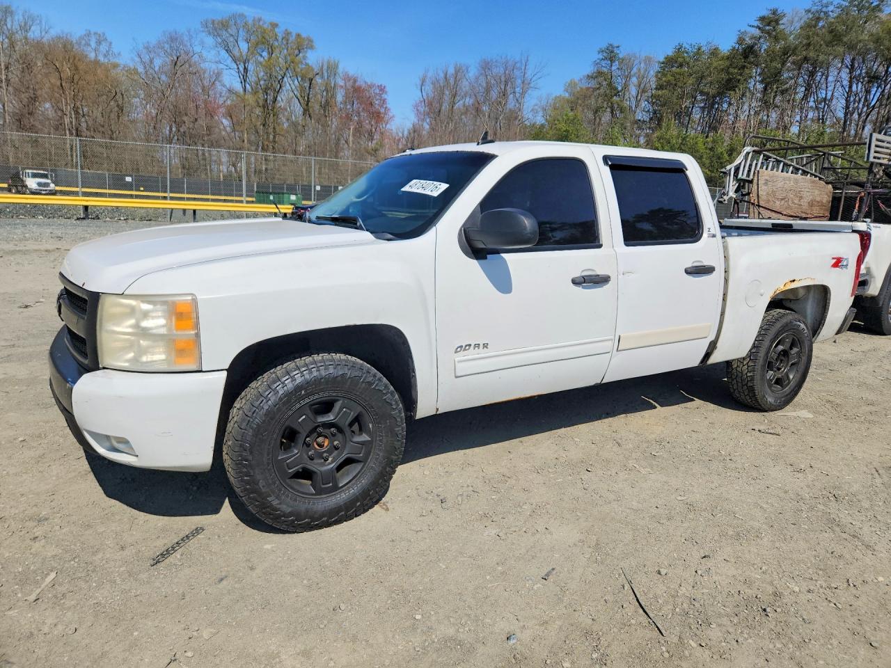 Salvage Chevrolet Silverado Image