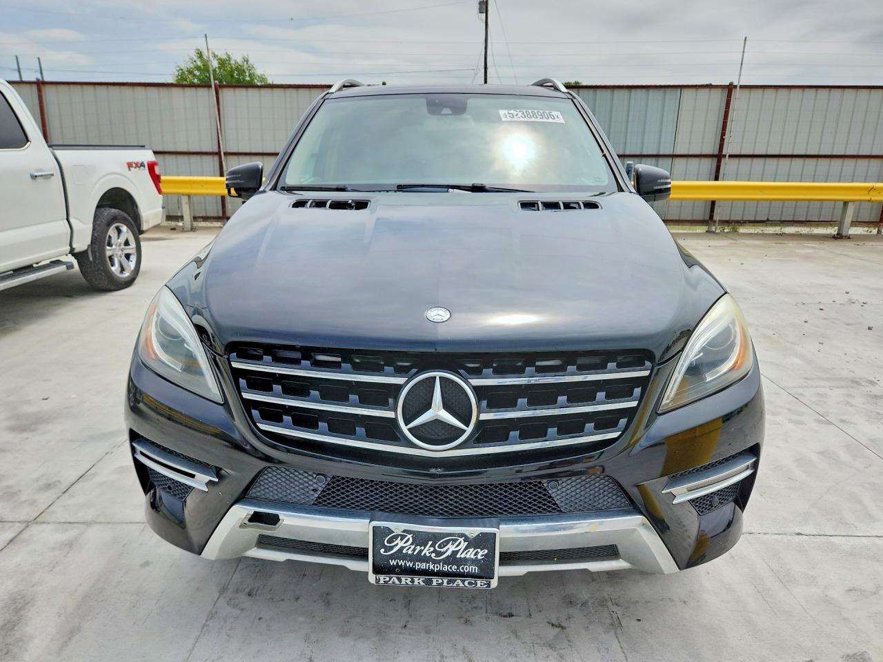 Mercedes-Benz M-Class 350