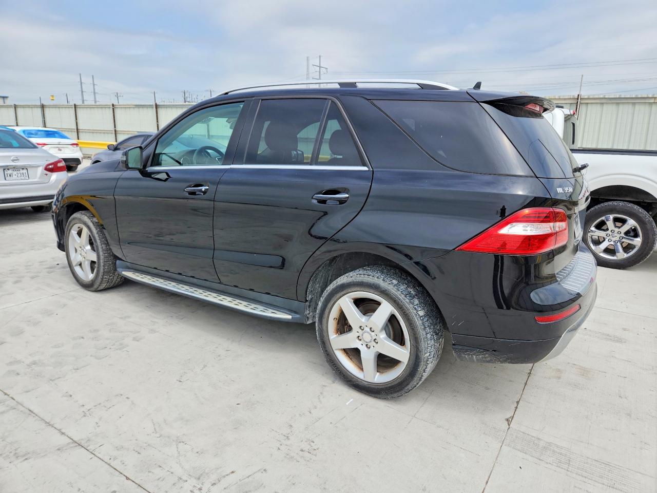 Mercedes-Benz M-Class 350