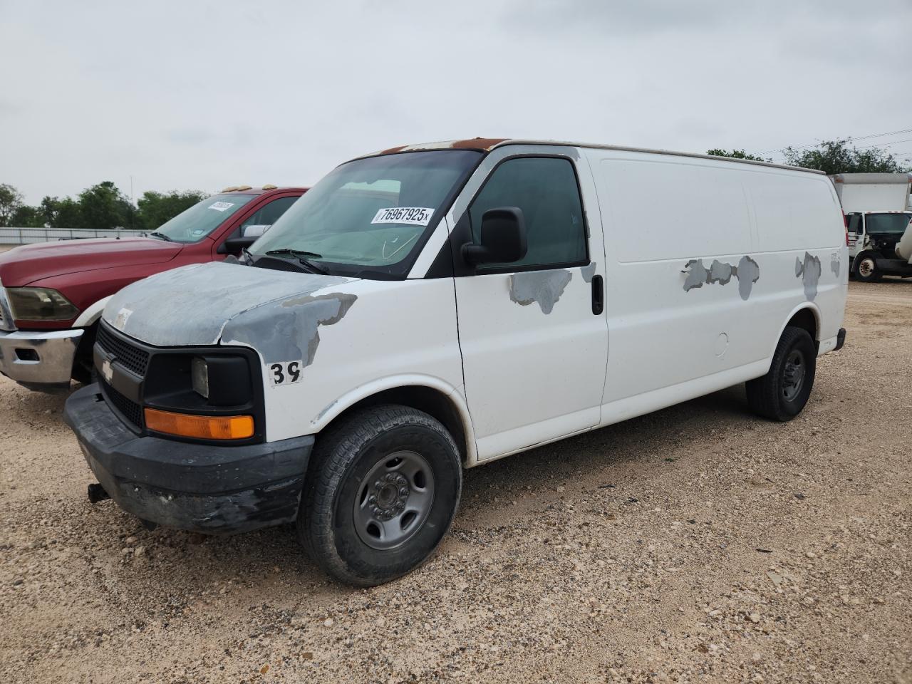 Salvage Chevrolet Express Image