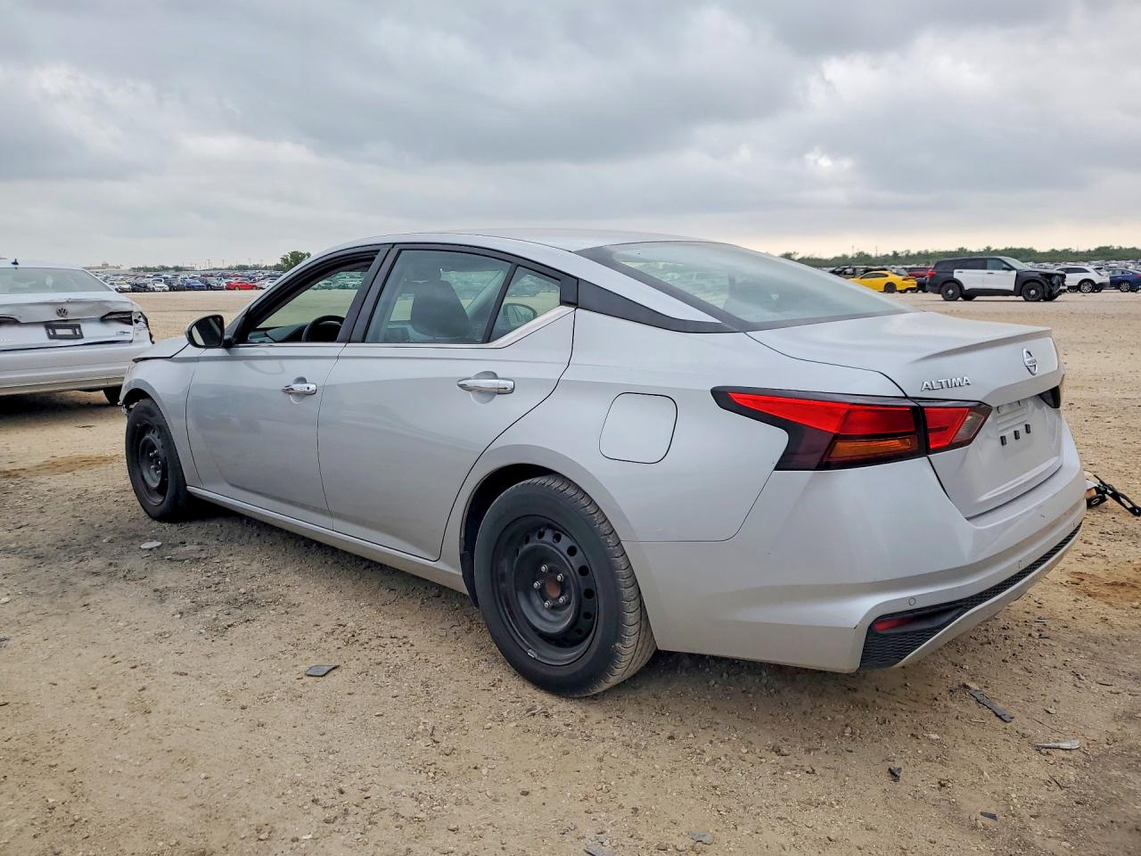 Nissan Altima S