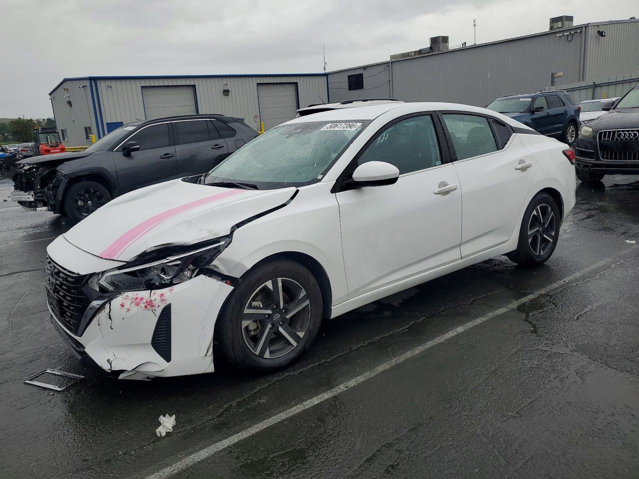 Salvage Nissan Sentra Image