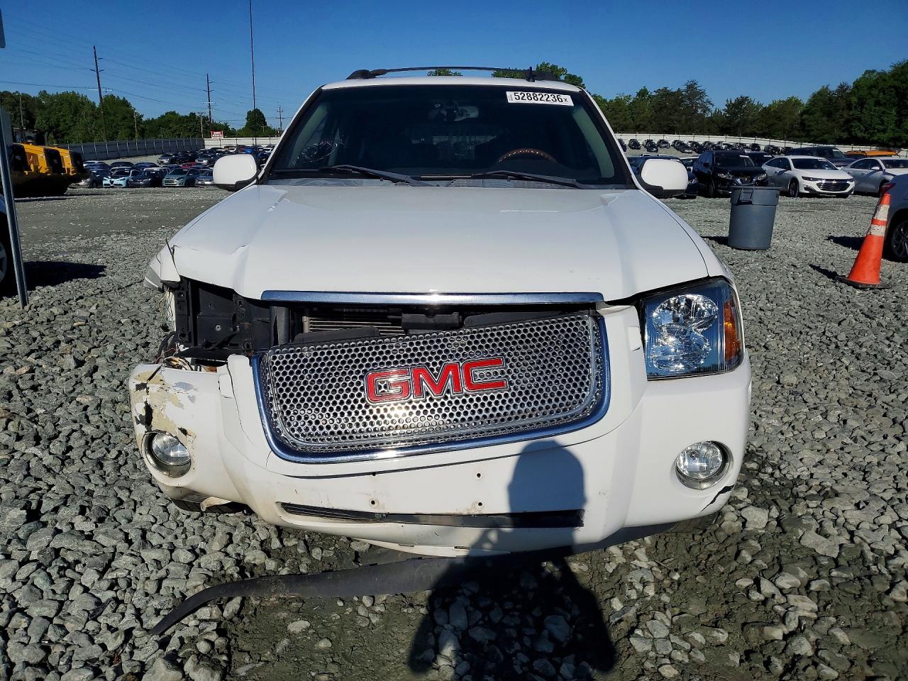GMC Envoy Denali Xl