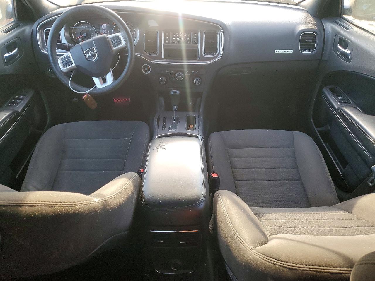 Dodge Charger Se