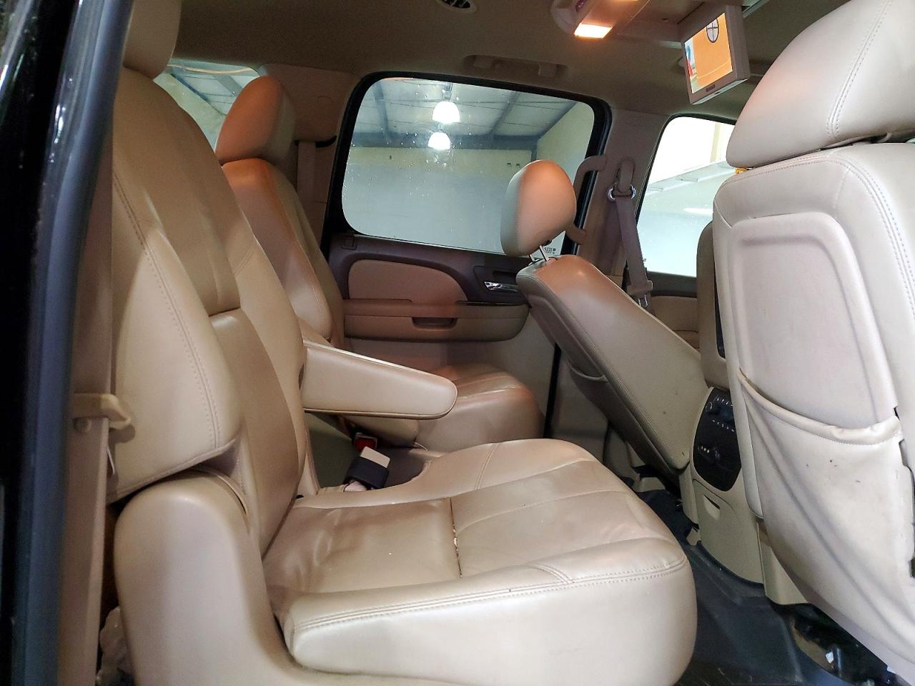 Chevrolet Suburban K1500 Lt