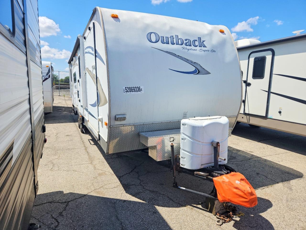 Salvage Keystone Outback Image