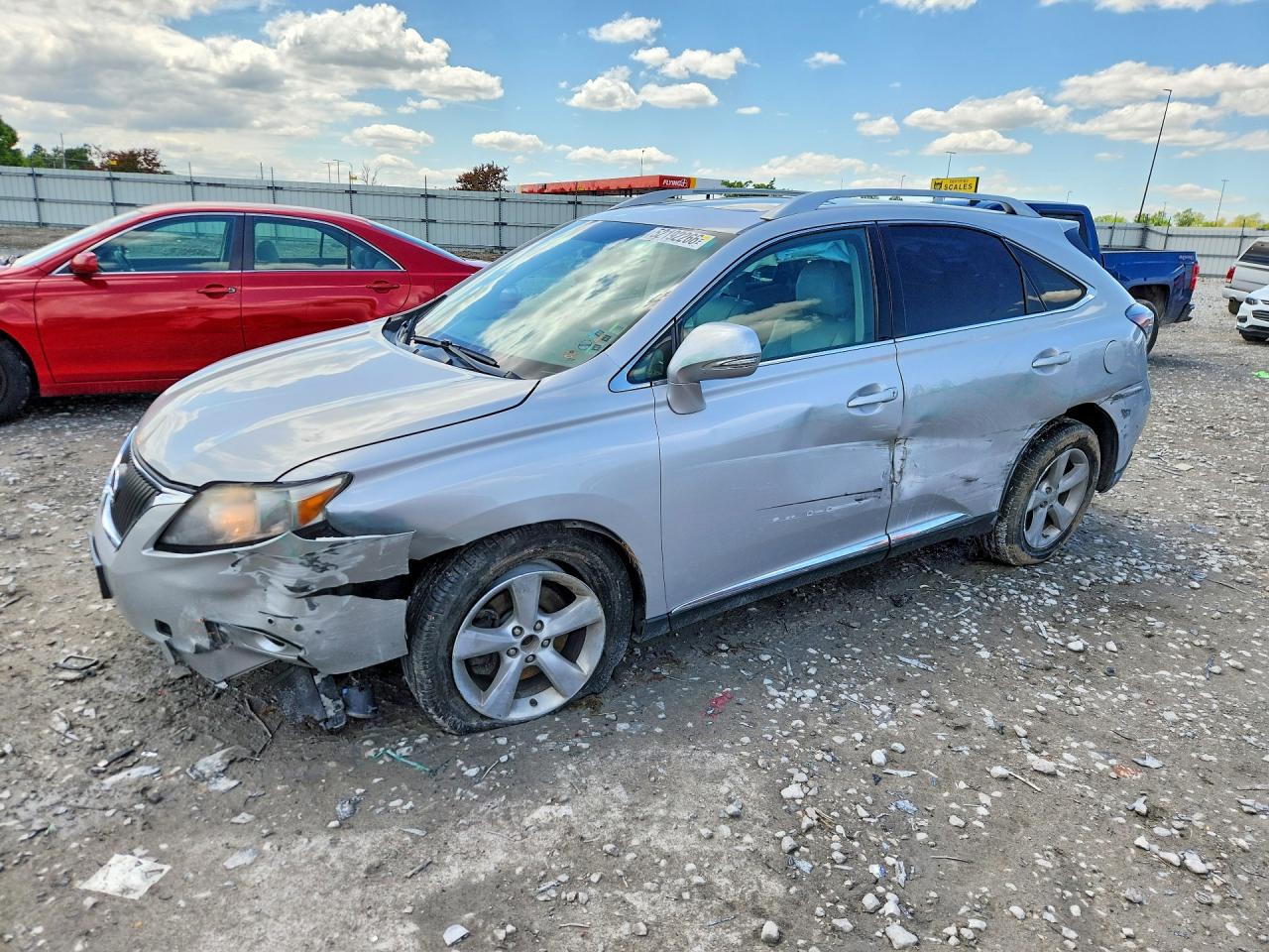 Salvage Lexus RX Image