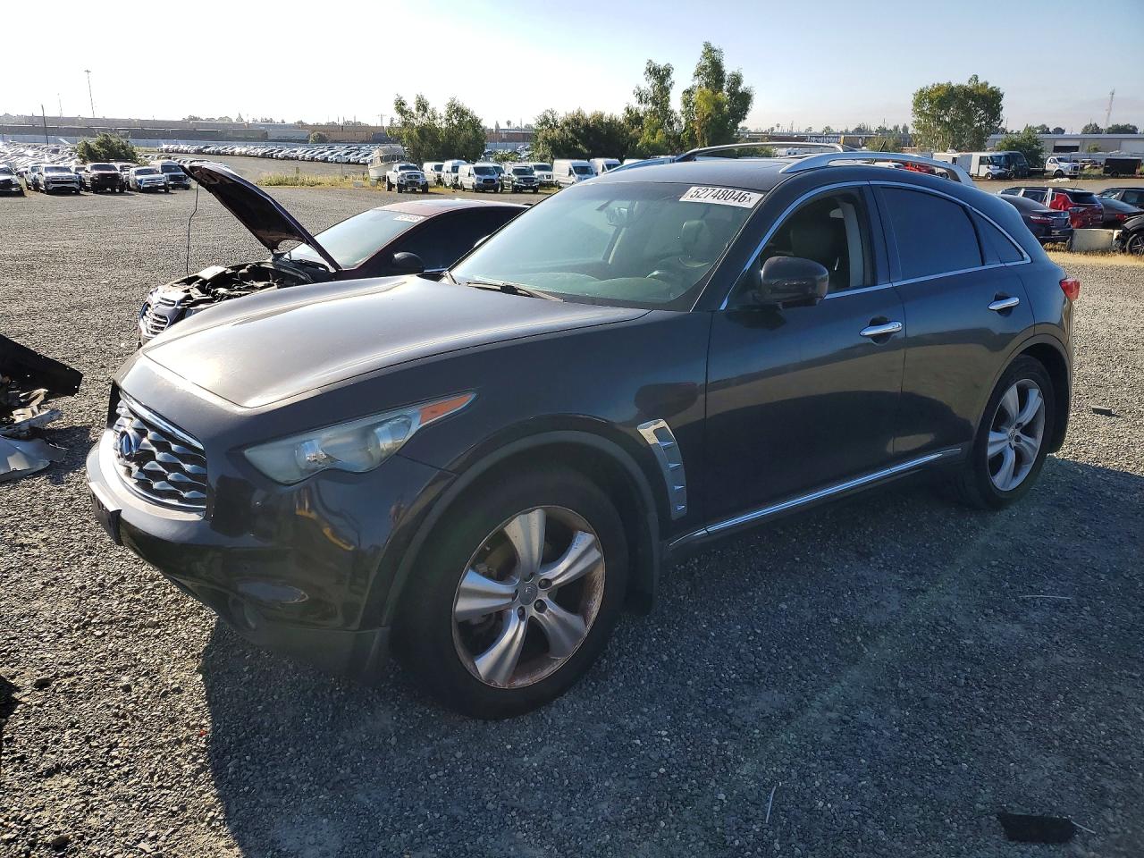 Salvage INFINITI Fx Image