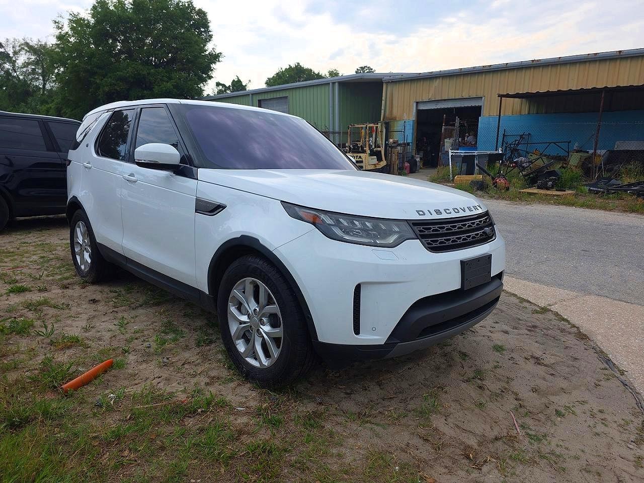 Salvage Land Rover Discovery Image