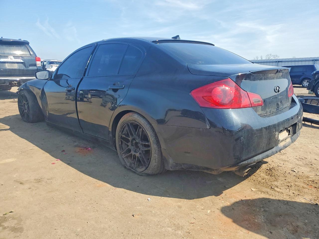 INFINITI G37 Journey