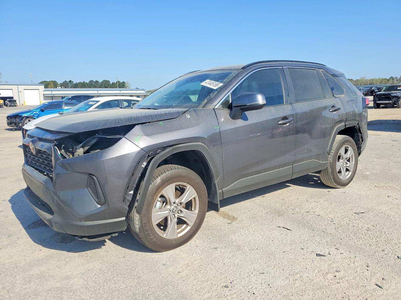 Salvage Toyota RAV4 Image