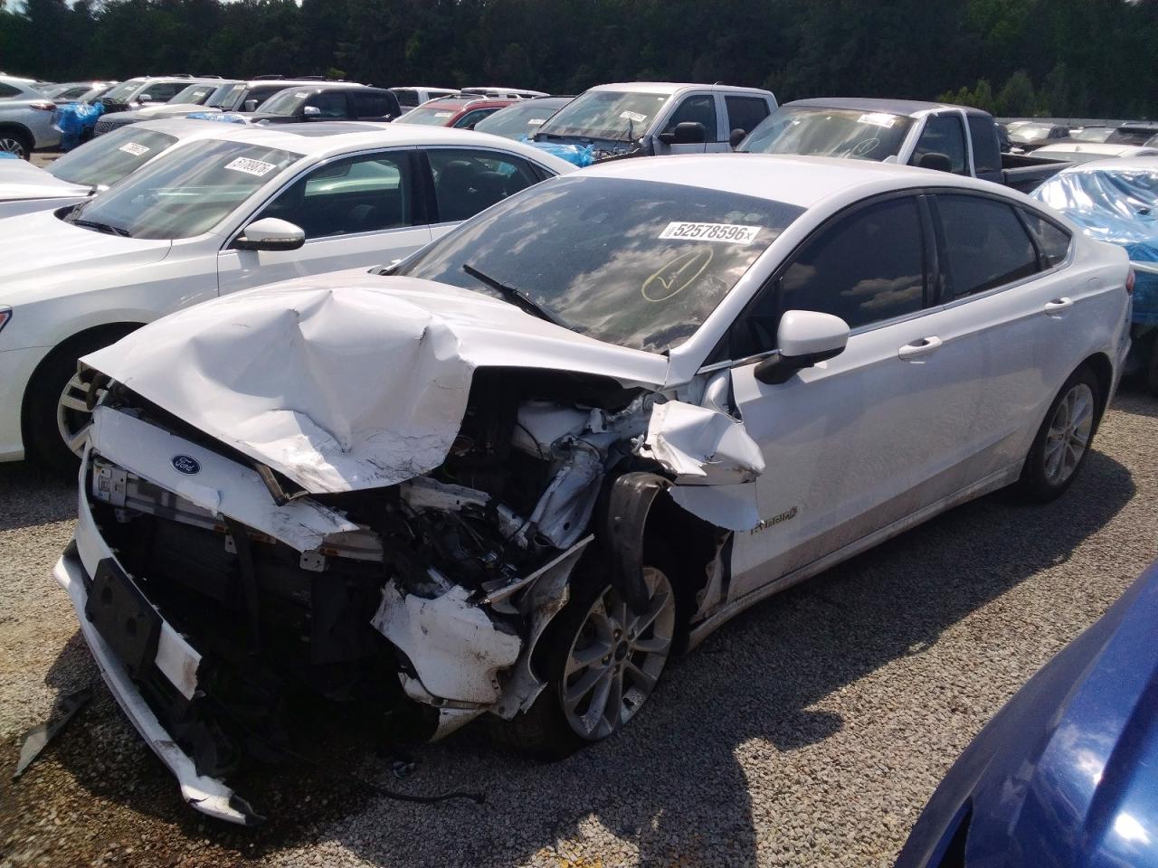 Salvage Ford Fusion Image