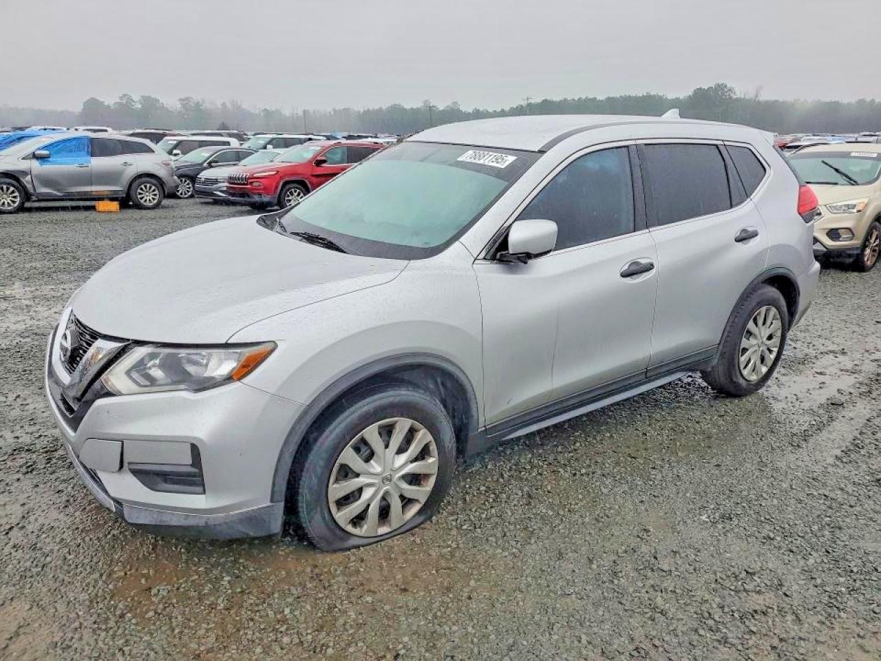 Salvage Nissan Rogue Image