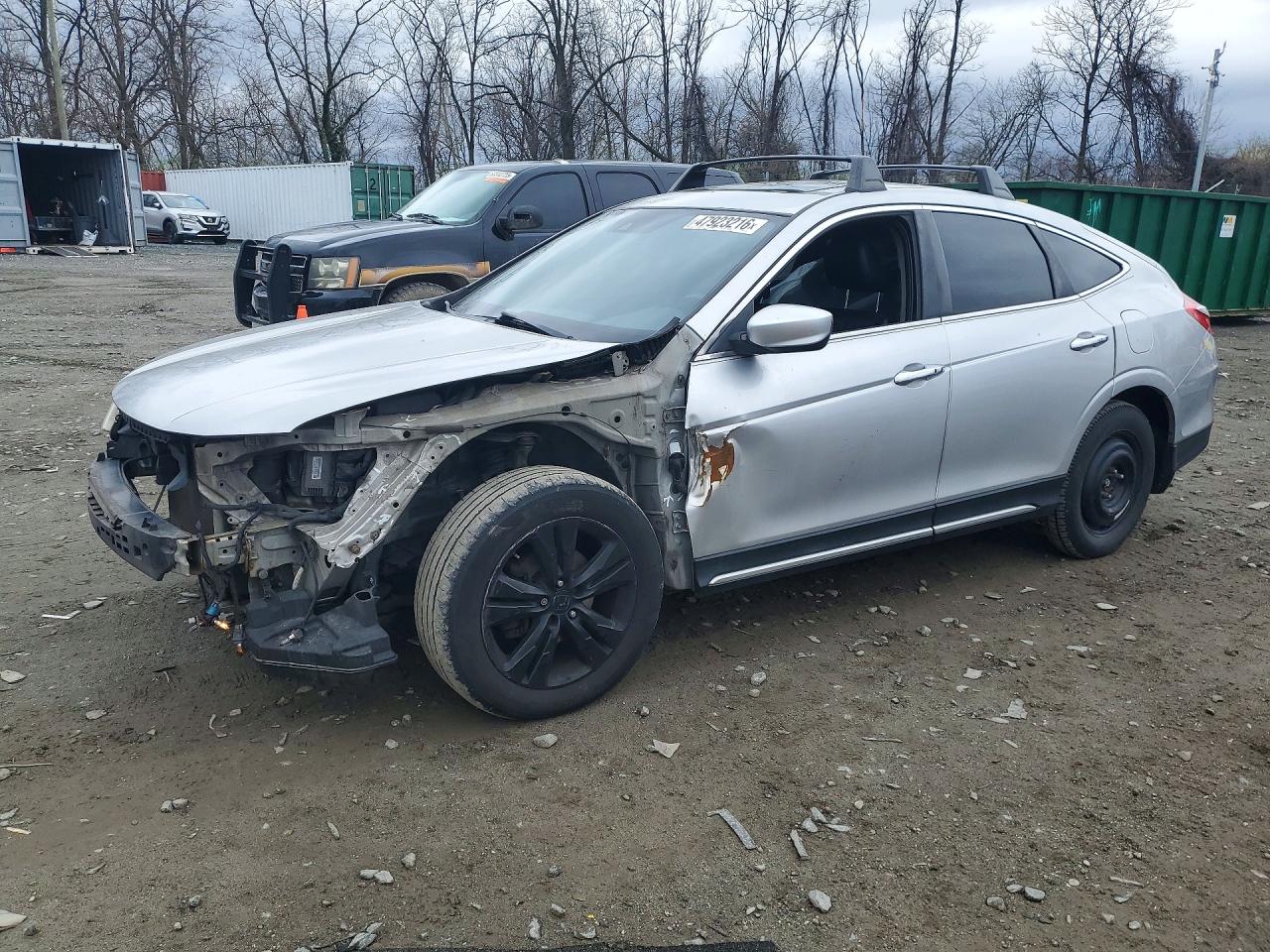 Salvage Honda Crosstour Image
