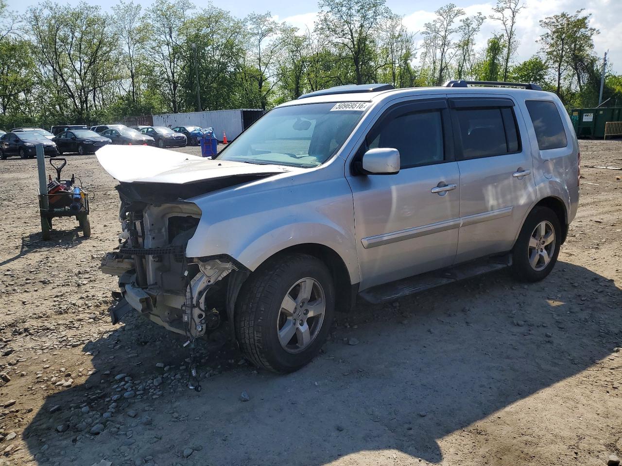 Salvage Honda Pilot Image