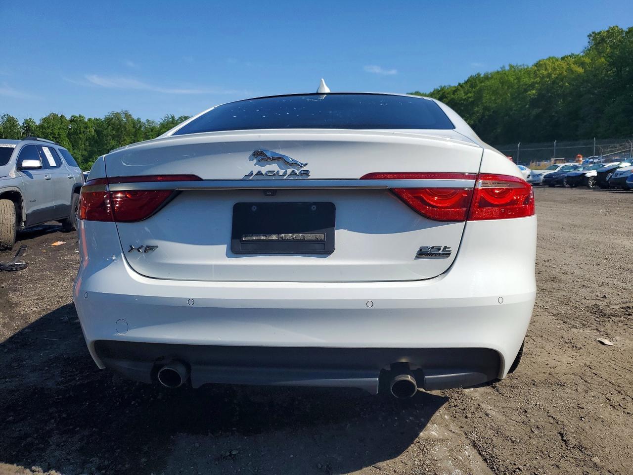 Jaguar XF R - Sport