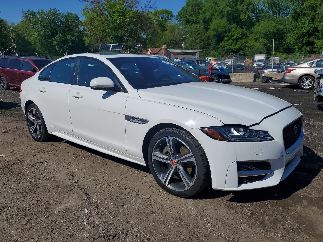 Jaguar XF R - Sport