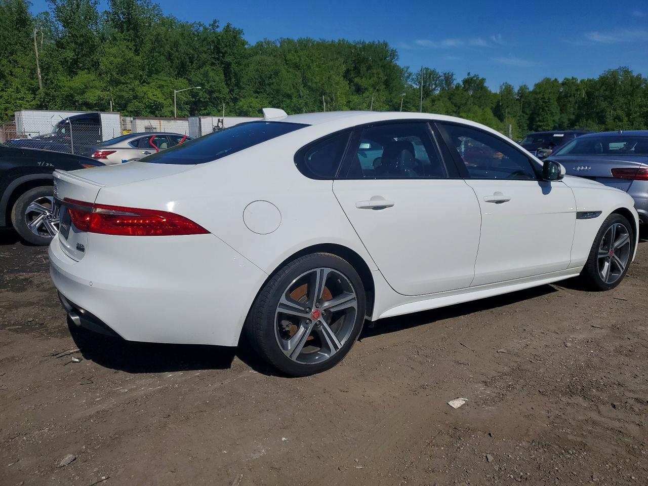 Jaguar XF R - Sport