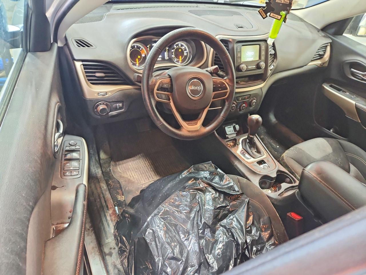 Jeep Cherokee Sport