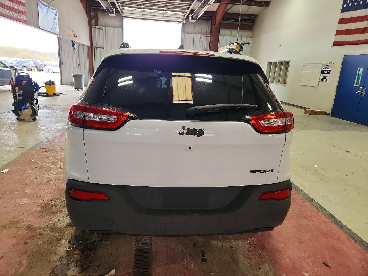 Jeep Cherokee Sport