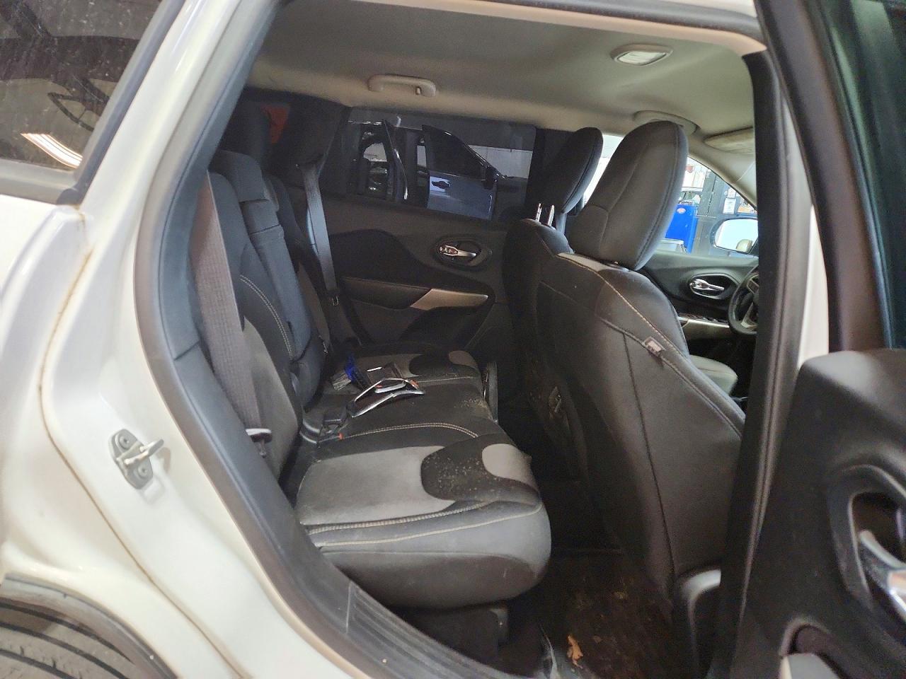 Jeep Cherokee Sport