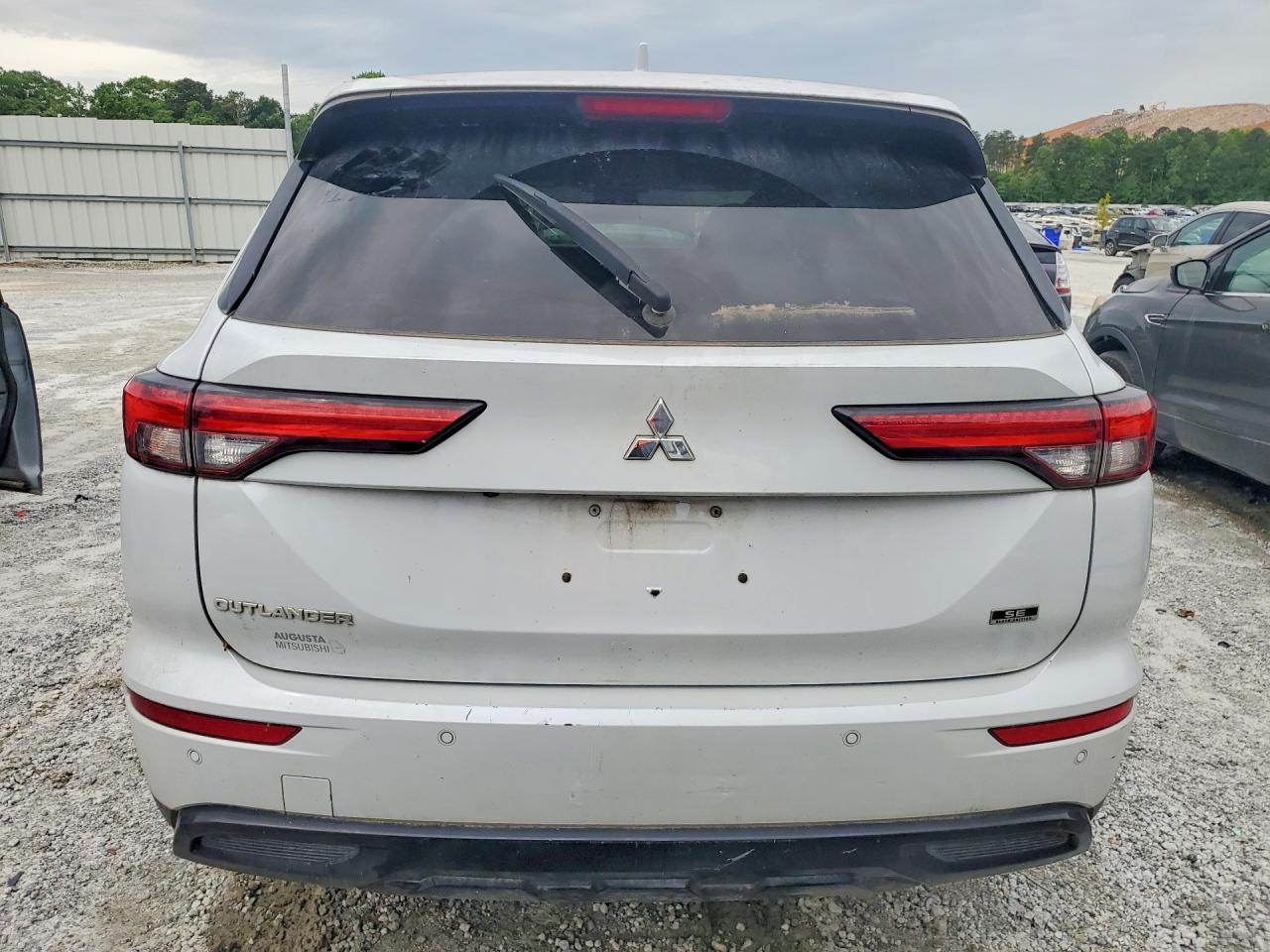Mitsubishi Outlander Se