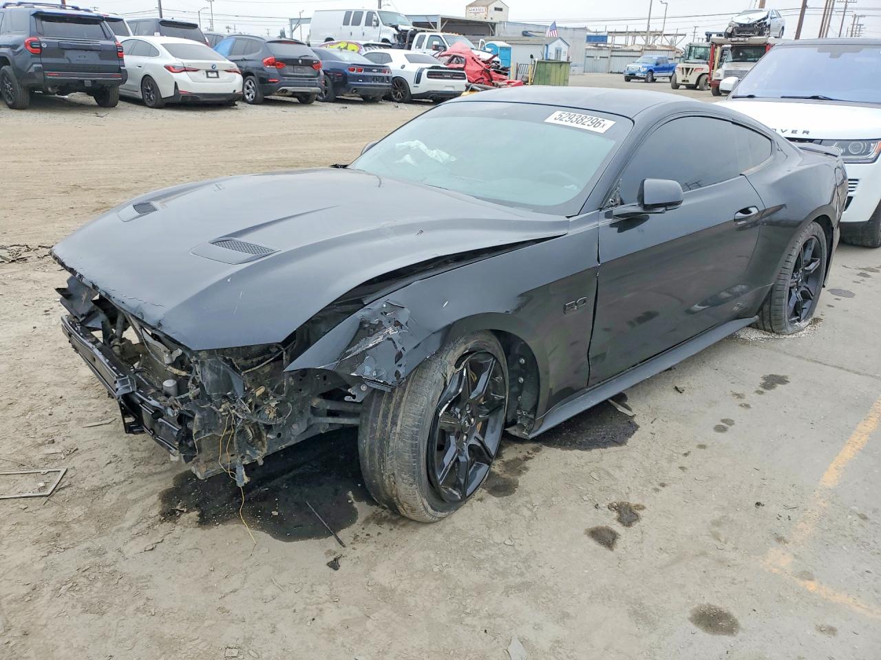 Salvage Ford Mustang Image