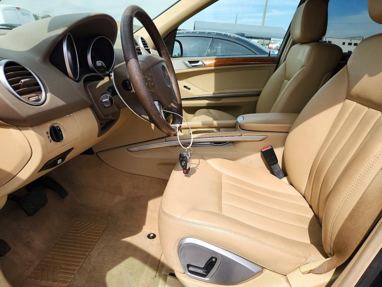 Mercedes-Benz M-Class 350