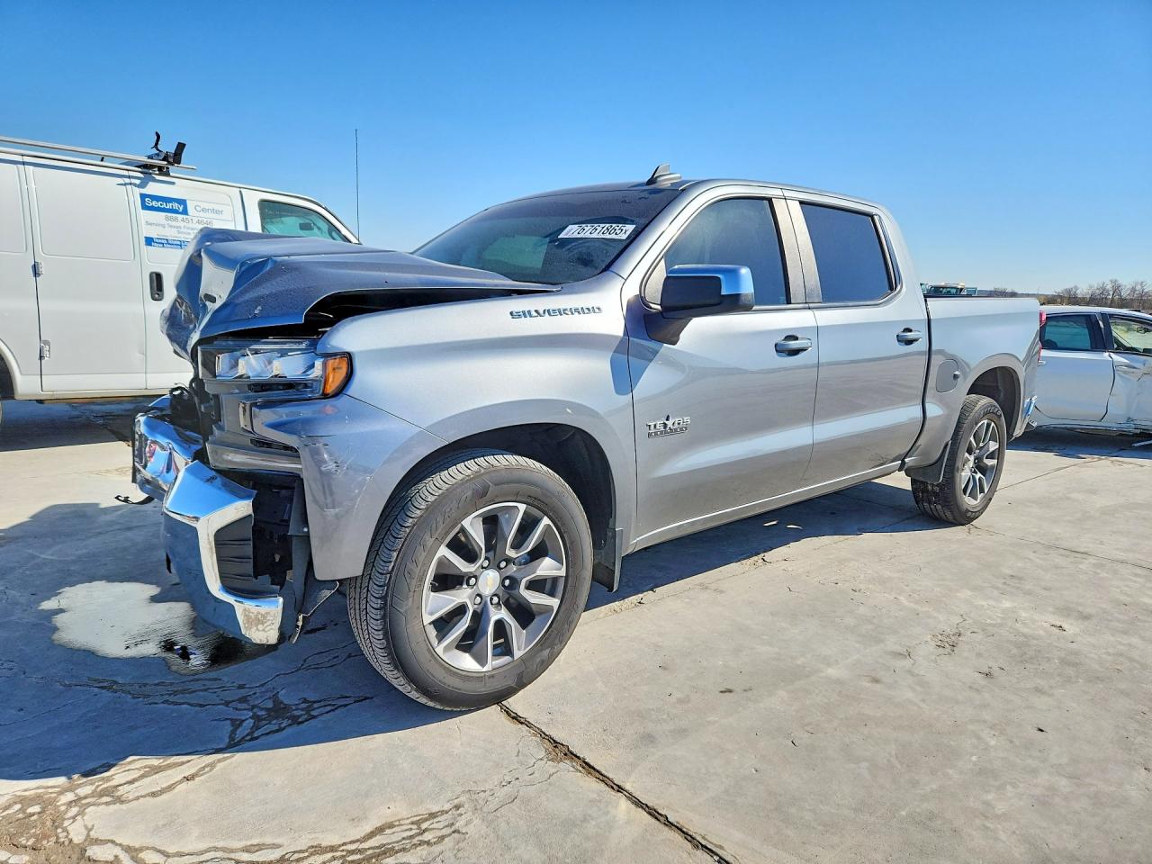 Salvage Chevrolet Silverado Ltd Image