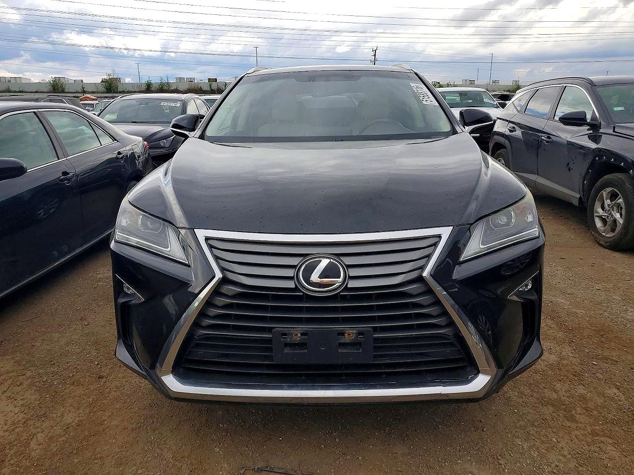 Lexus RX Base