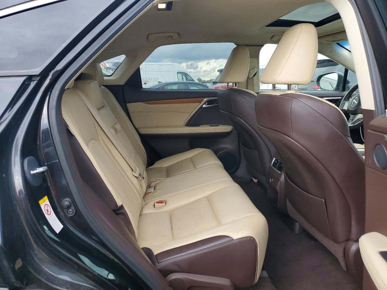 Lexus RX Base