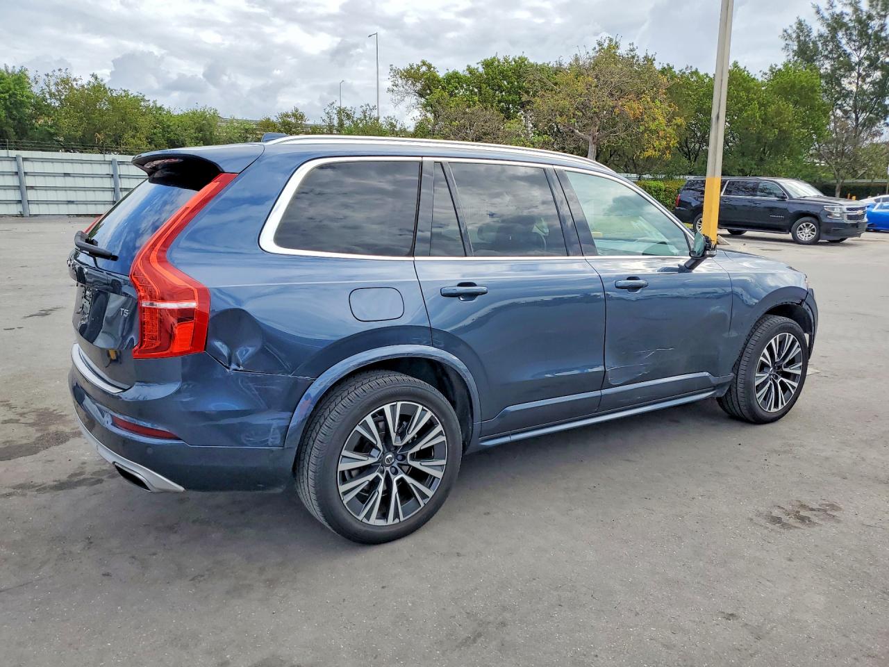 Volvo XC90 T5 Momentum