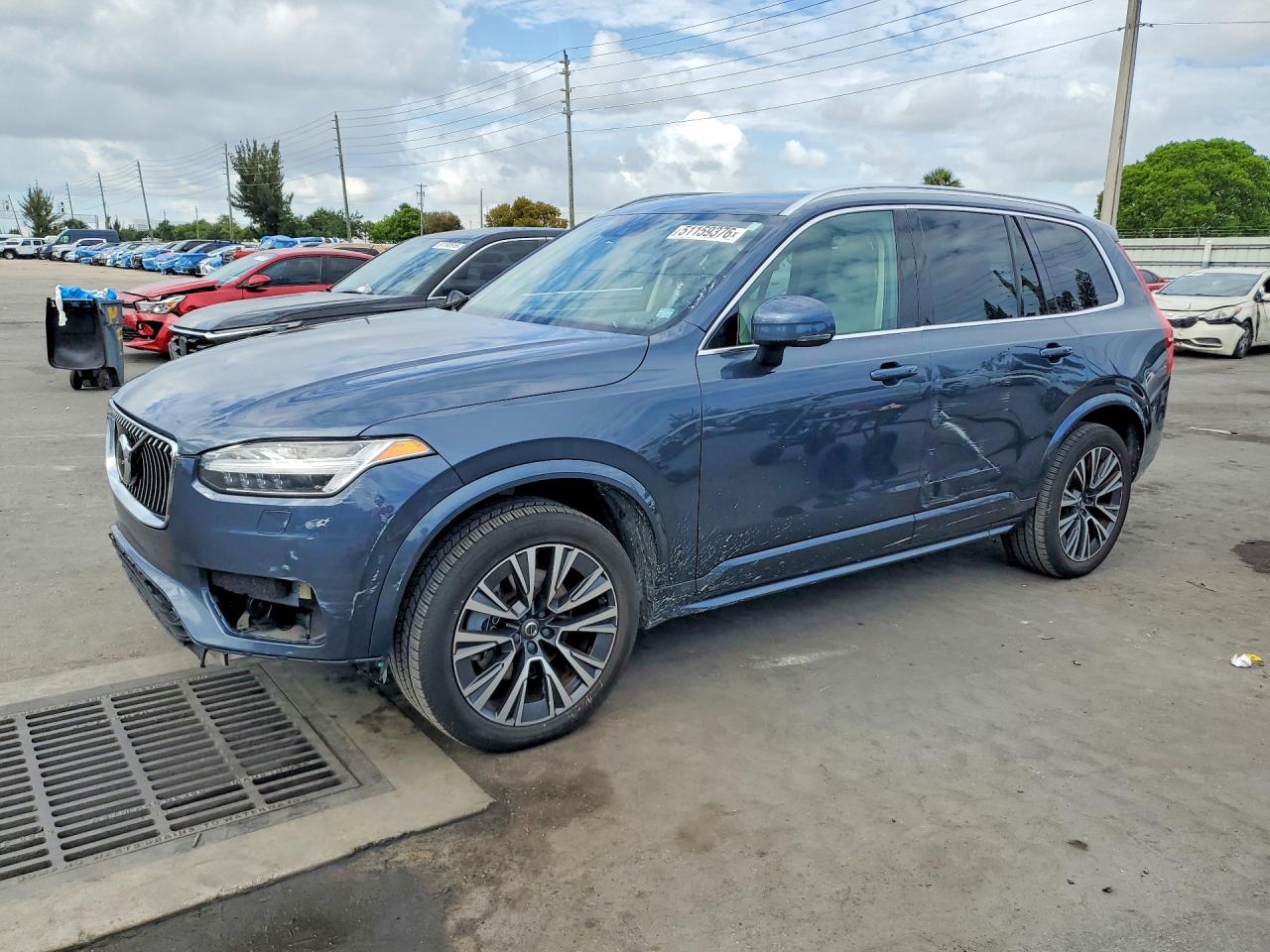 Salvage Volvo XC90 Image