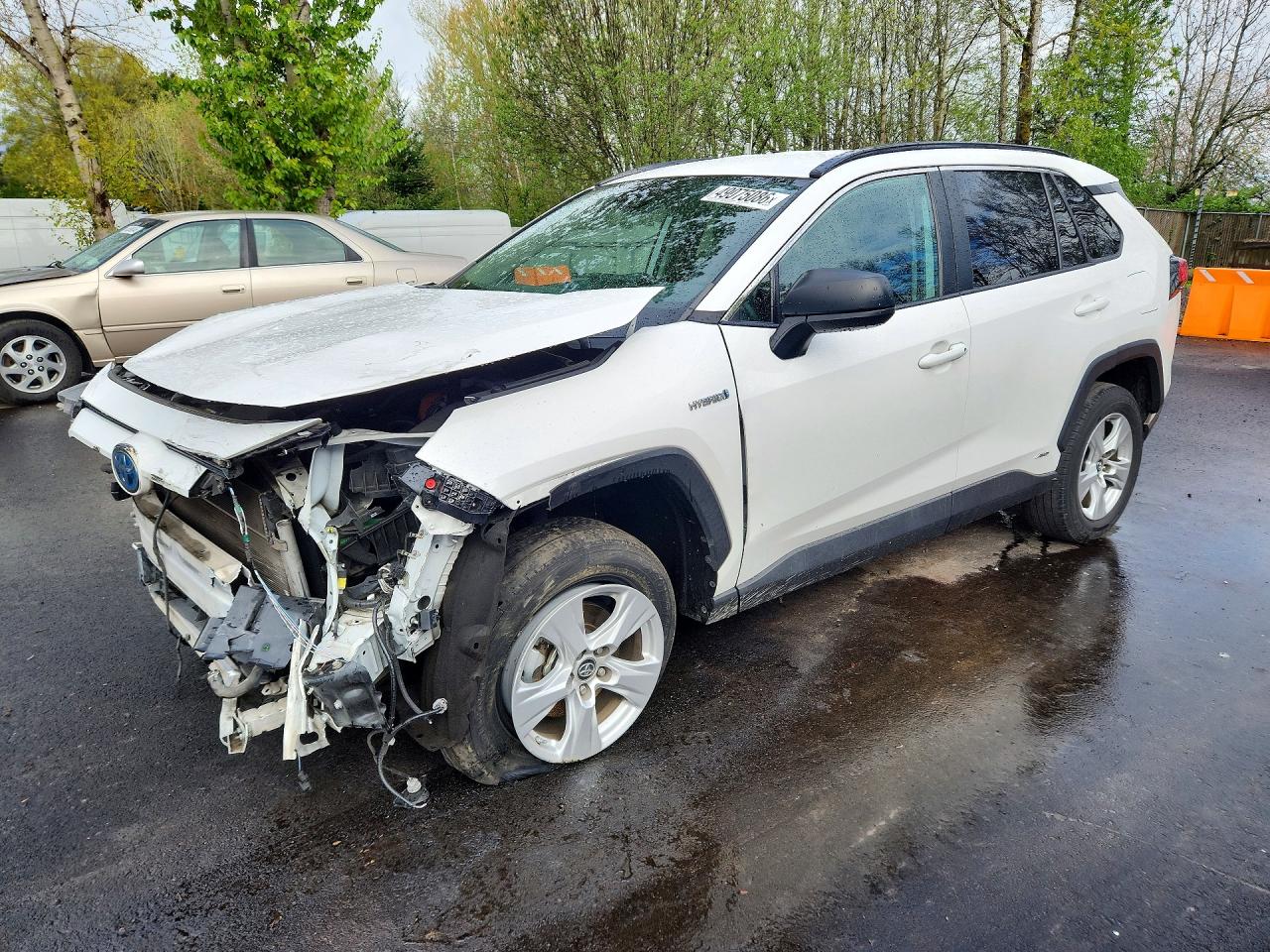 Salvage Toyota RAV4 Image