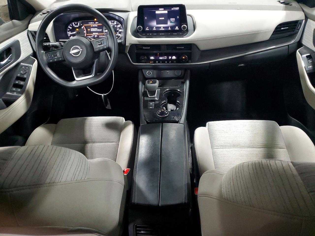 Nissan Rogue Sv