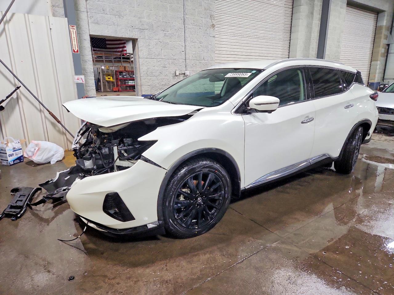 Salvage Nissan Murano Image