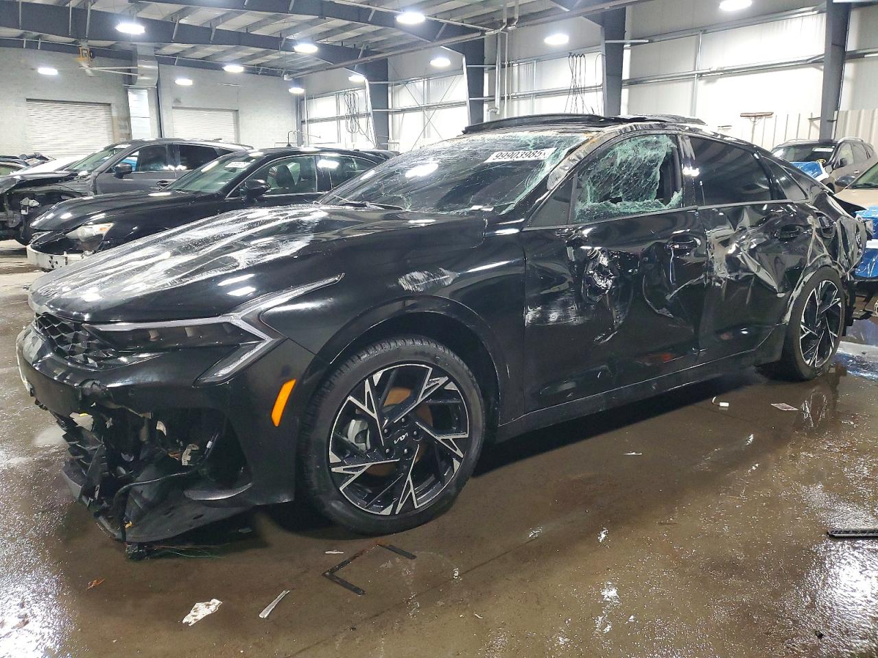 Salvage Kia K5 Image