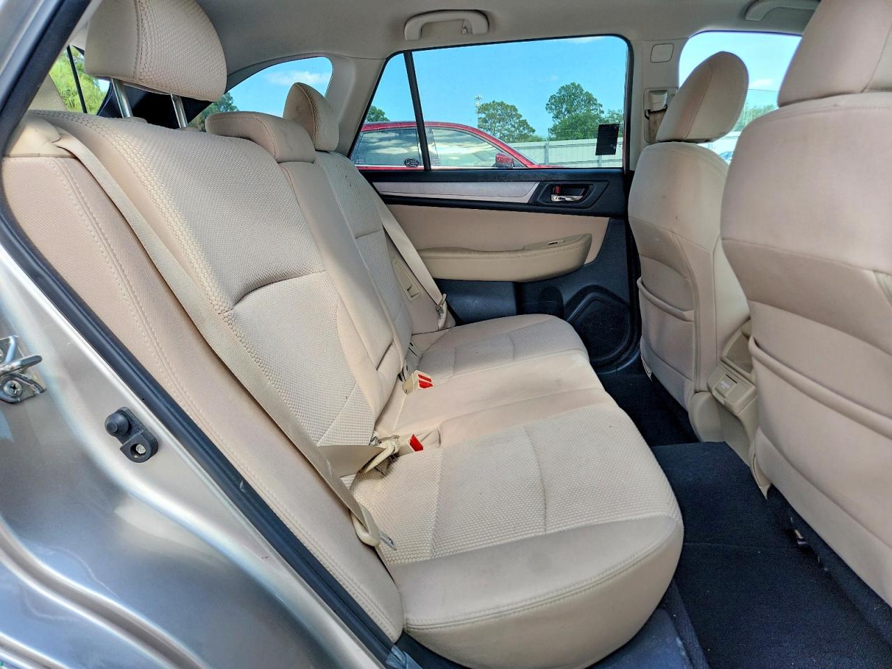 Subaru Outback 2.5i Premium