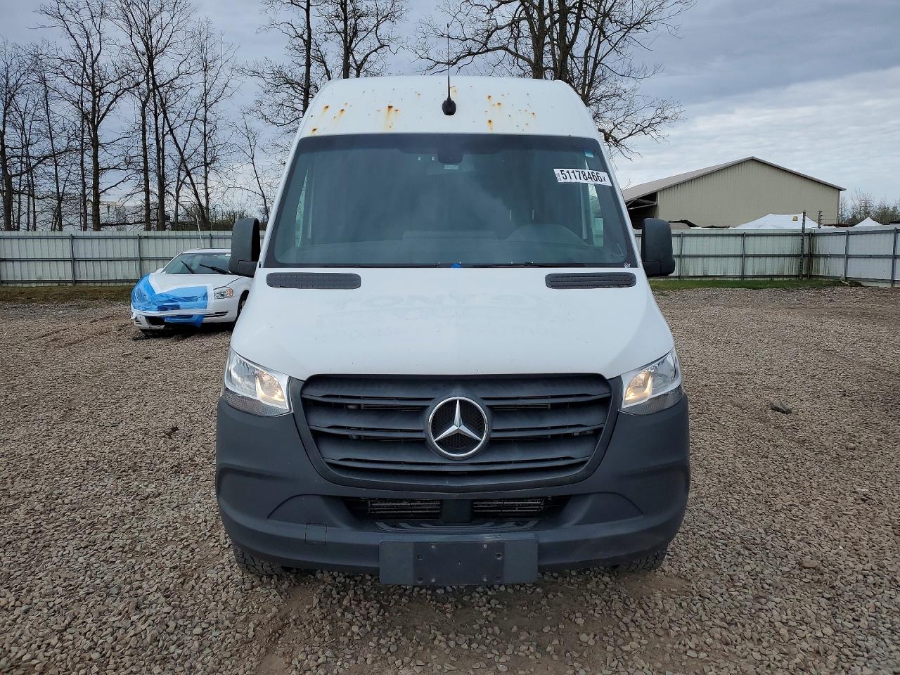 Mercedes-Benz Sprinter 2500
