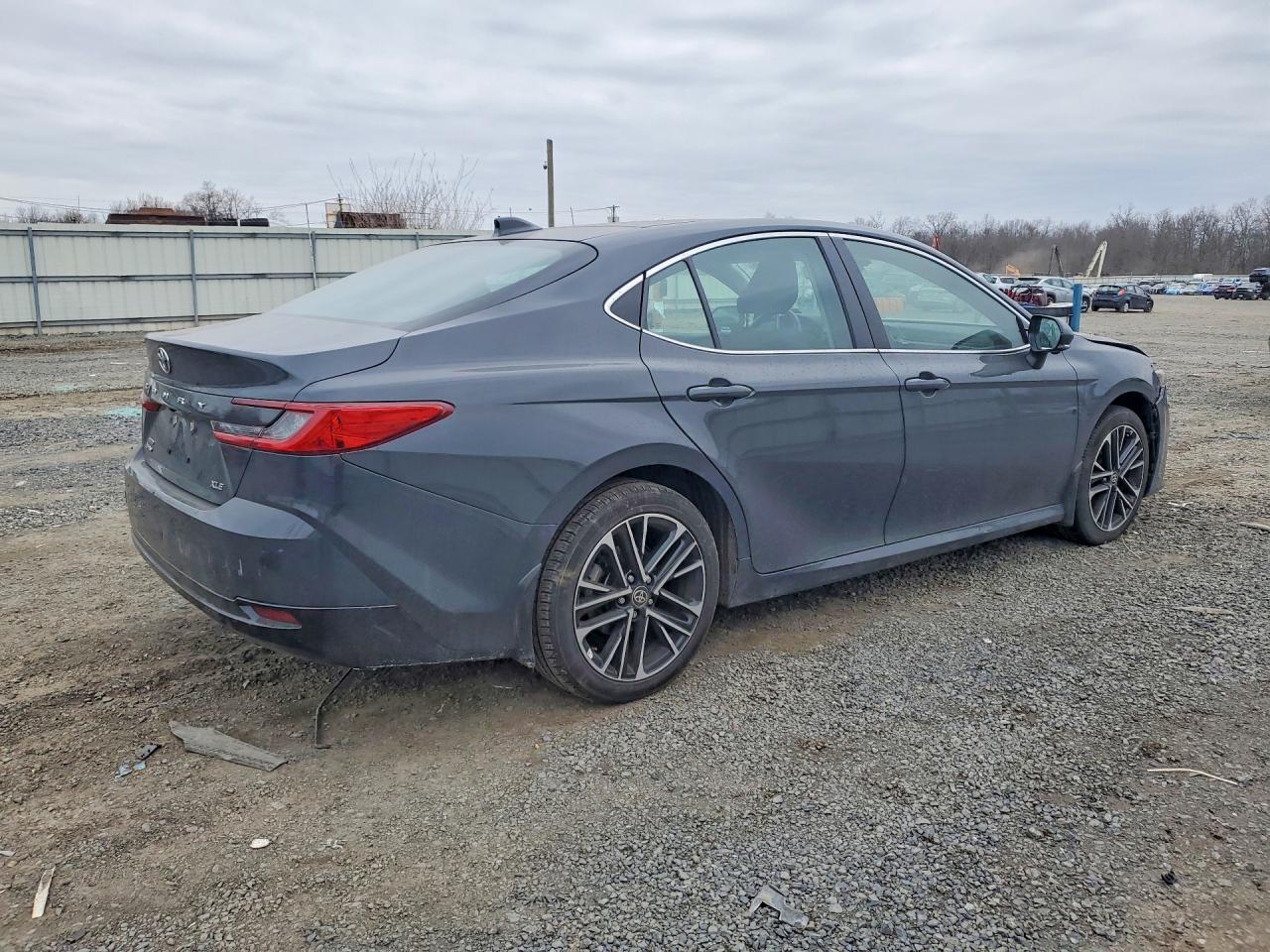 Toyota Camry Xle