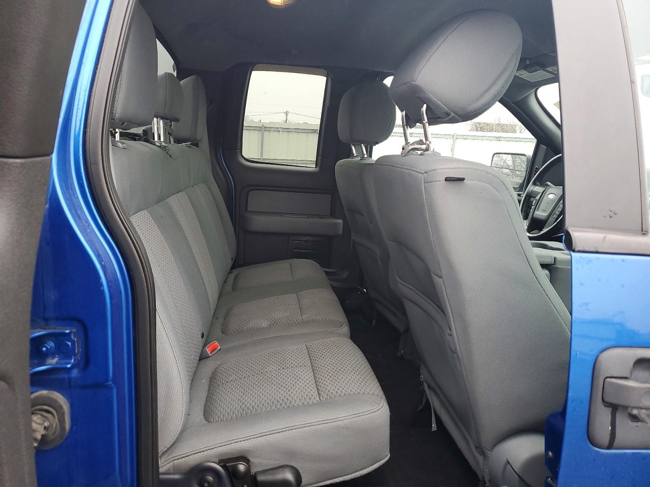 Ford F-150 Super Cab