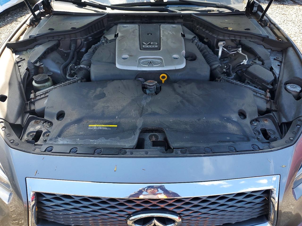 INFINITI Q50 Premium