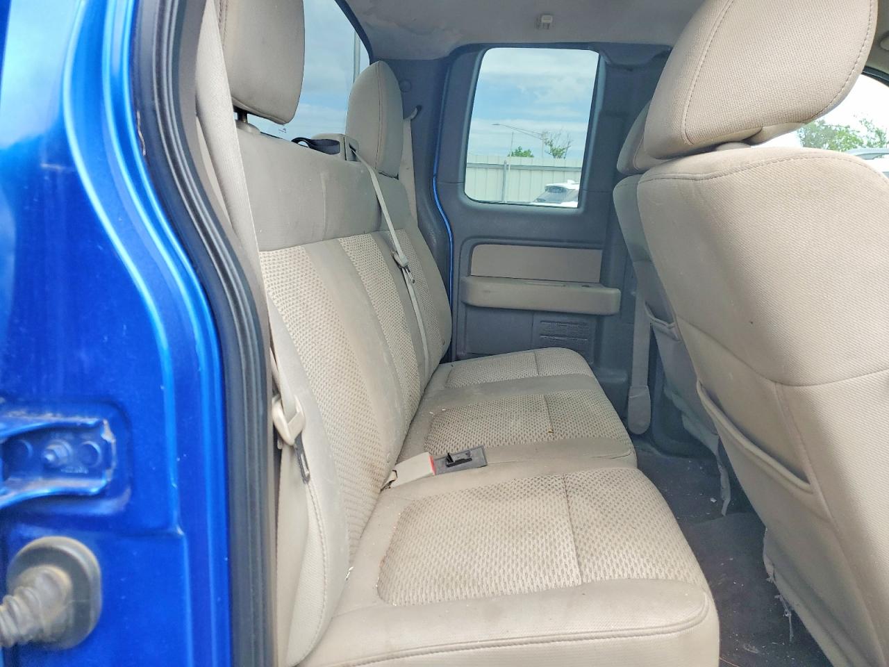 Ford F-150 Super Cab