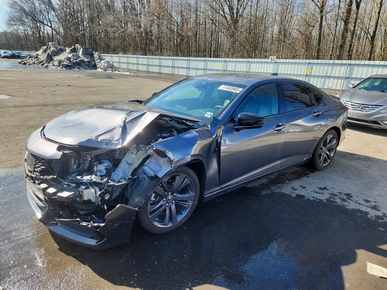 Salvage Acura TLX Image
