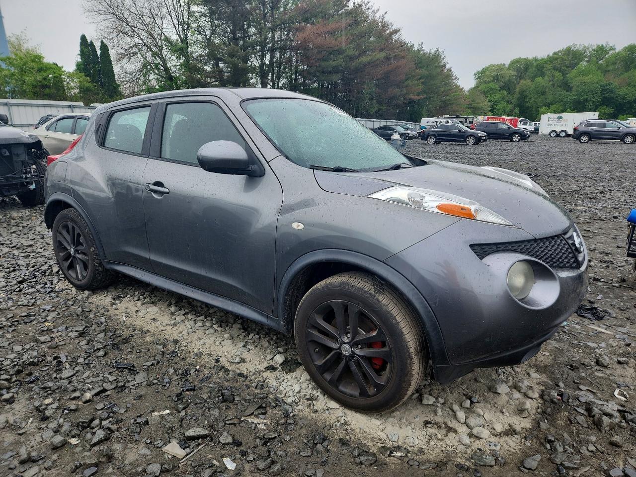 Nissan JUKE S