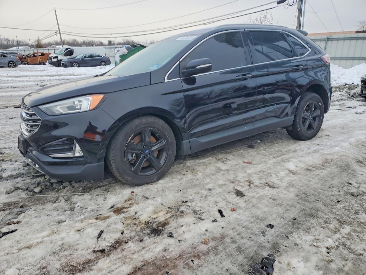 Salvage Ford Edge Image