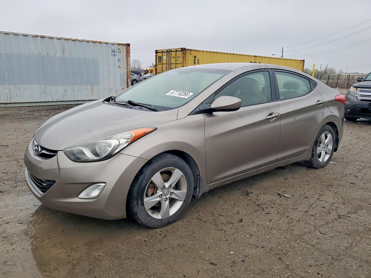 Salvage Hyundai ELANTRA Image