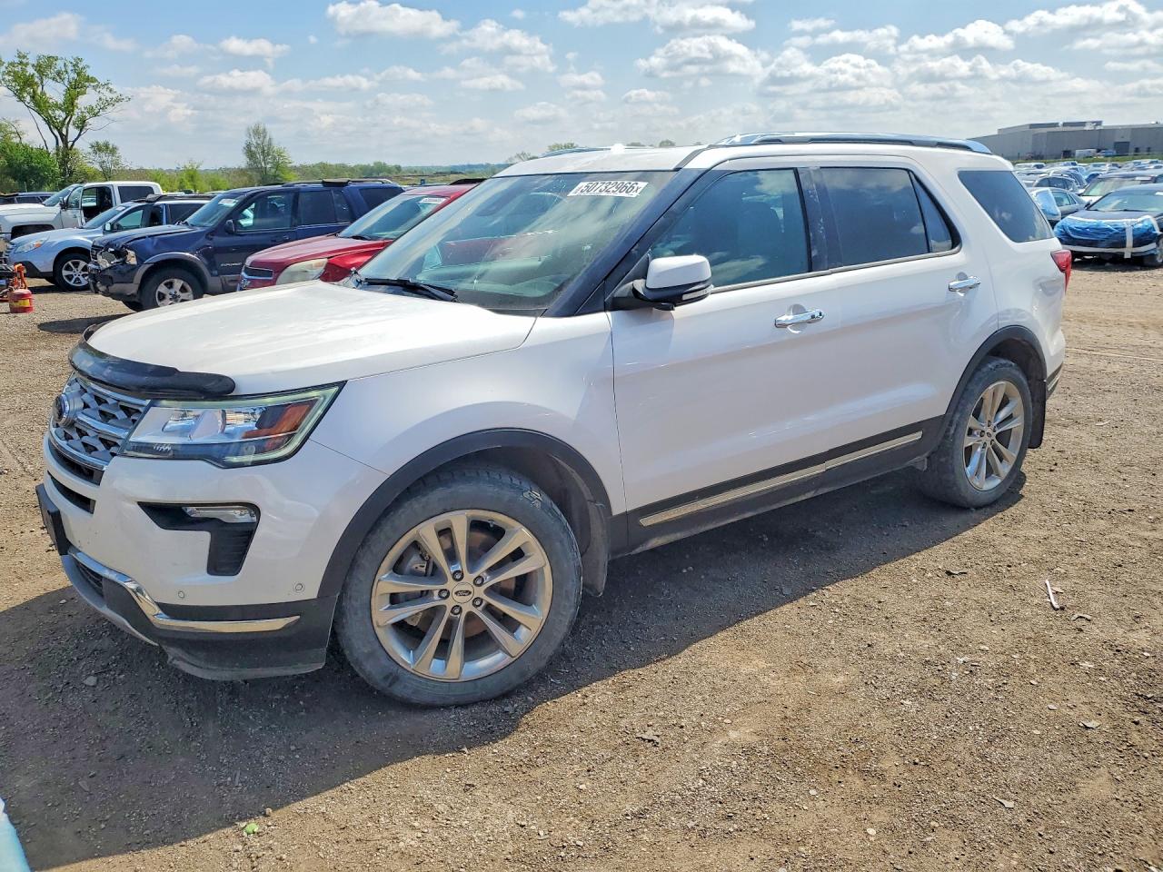 Salvage Ford Explorer Image